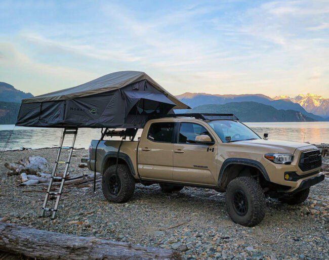 Overland Vehicle Systems Nomadic 3 Extended Overlanding Rooftop Tent (18139936)